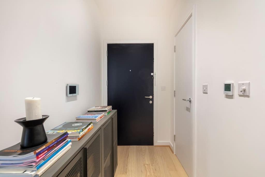 شقة Cozy Flat In Hip East لندن المظهر الخارجي الصورة